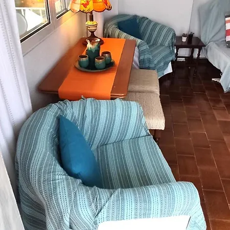 Apartment In Front Of The Sea *